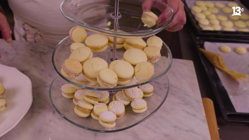 Carlo von Mühlenbrock prepara alfajores de maicena / 13C