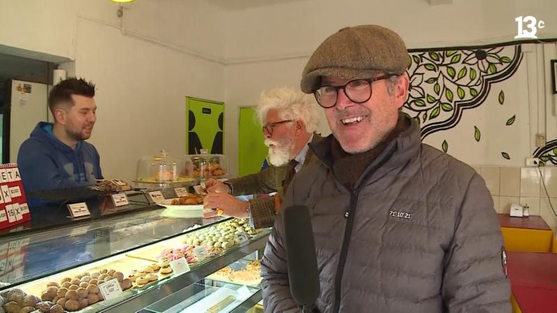 Federico Sánchez y Marcelo Comparini en pastelería turca Saray / 13C