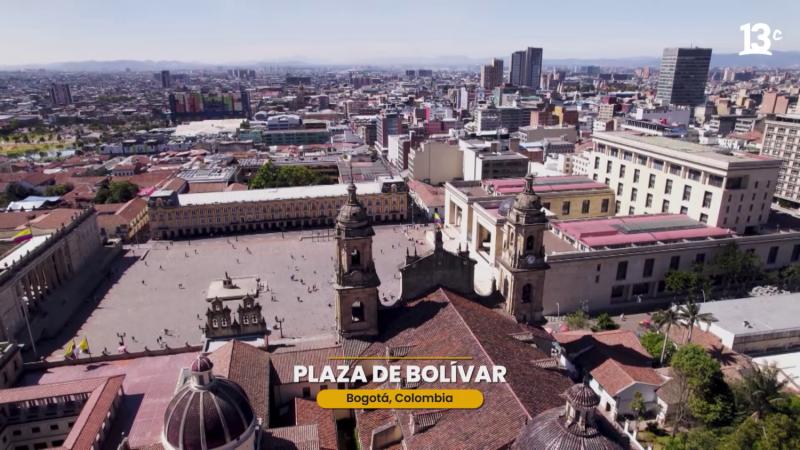 Plaza de Bolívar en Bogotá / 13C