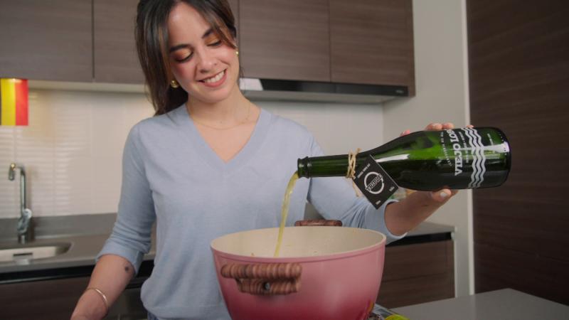 Lorena Salinas prepara carbonnade flamande / 13C