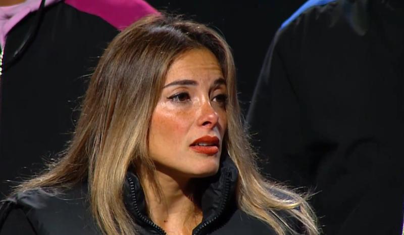 Carolina Vergara / "Vecinos al límite"