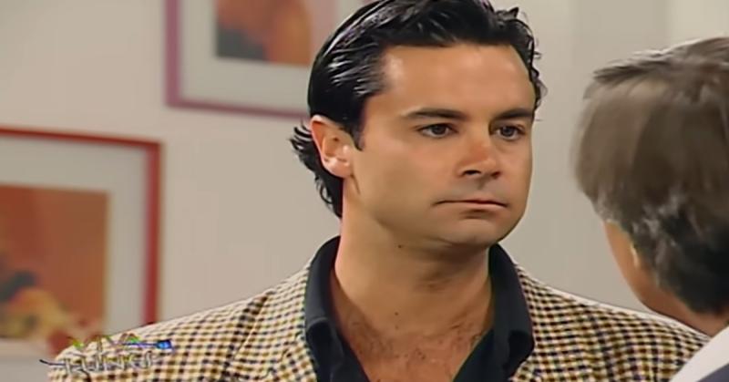 Felipe Camiroaga fue parte de la parodia de Betty, la fea en Viva el Lunes (2000)