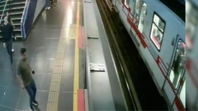 Hombre muere en estación Pajaritos de Metro de Santiago