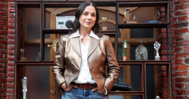 Katty Kowaleczko es la conductora de Las teleseries de nuestras vidas