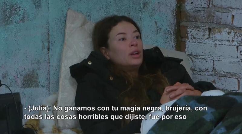Julia Fernandes se enfrentó con Lisandra Silva en Vecinos al límite