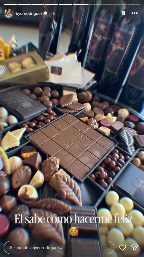 La nueva pareja de Nano muestra los regalos que le dio el influencer | Cédito: Instagram @byerirodriguez