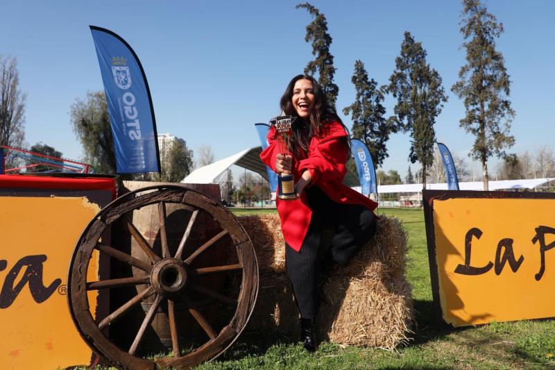 Karla Constant animará La gran fonda de Chile