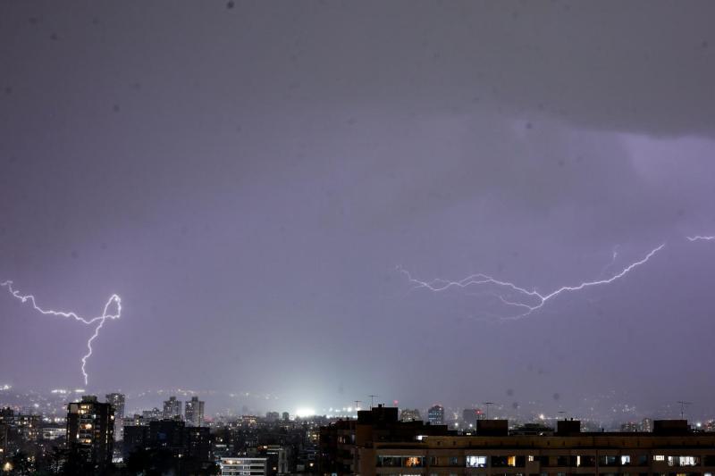 Agencia uno - Tormentas eléctricas y fuertes rachas de viento: