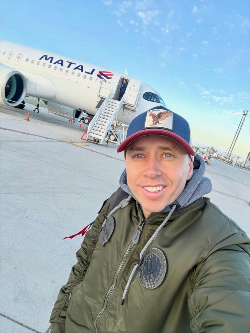 Karol fue descartado por no representar el espíritu del certamen - Instagram @karol_lucerov