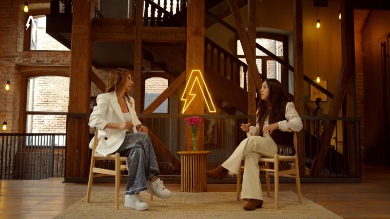 Alejandra Mustakis y Francisca Sáez / 13C