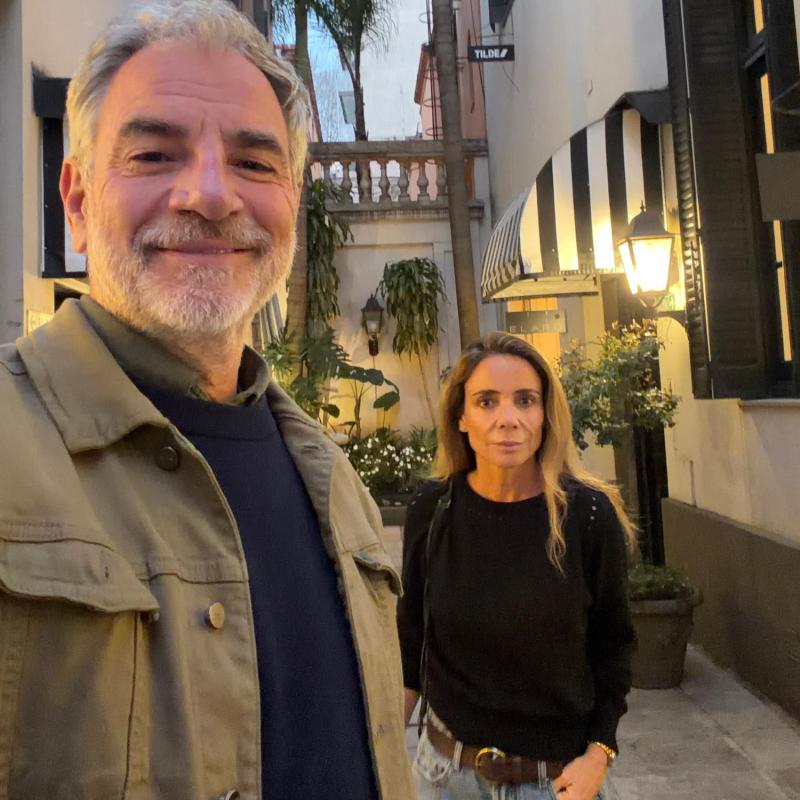 Rudolphy y su esposa disfrutan de Buenos Aires | Crédito: Instagram @catacomandaria
