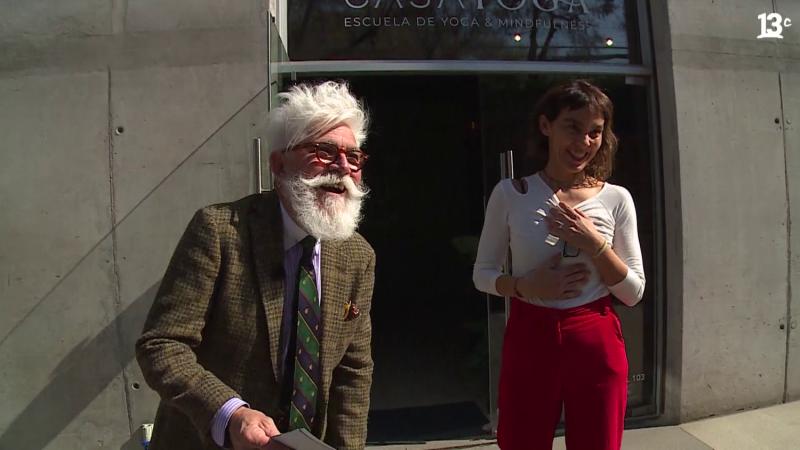 Federico Sánchez y Caro Valdés, fundadora de Casa Yoga / 13C