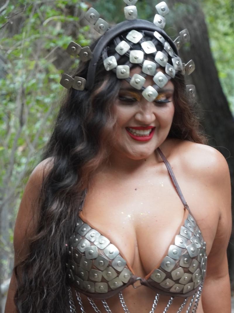 Pamela Leiva se transformó en la princesa Nadine | Crédito: Instagram @pameleiva