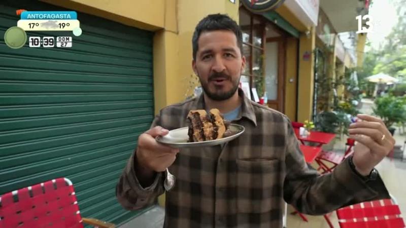 Eliseo Mella con postre de Capitán Pomodoro / 13C