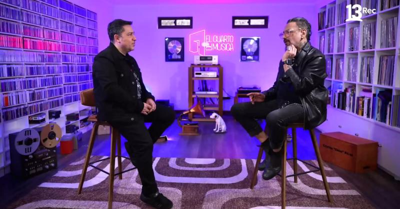Claudio Valenzuela conversó con Cristián "Chico" Pérez en El Cuarto de Música (2026) / Créditos: Agencia Uno
