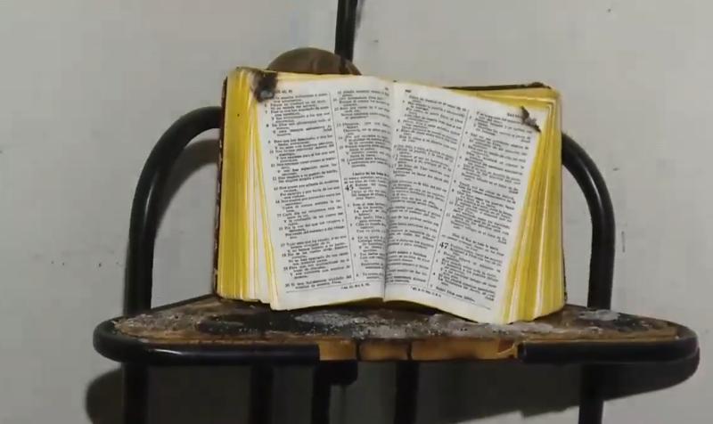 La biblia encontrada en narco-búnker de Lo Espejo