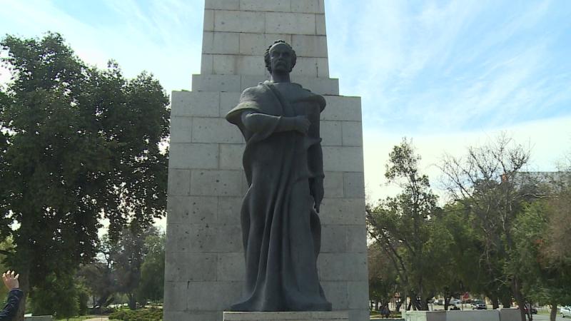Estatua en honor al presidente José Manuel Balmaceda / 13C