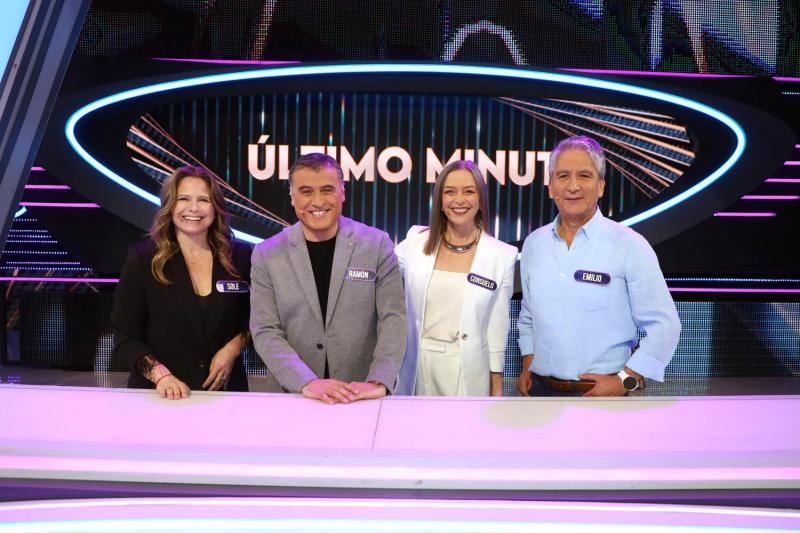 Equipo "Último minuto" en ¡Qué dice Chile! Prime