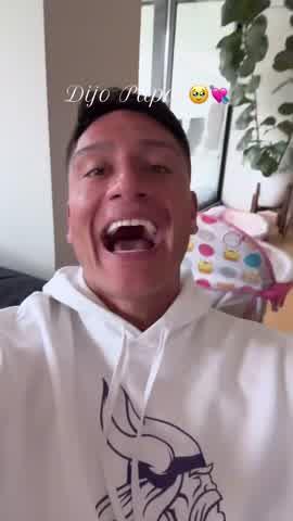 Sammis Reyes comparte las primeras palabras de su hija Mía | Crédito: Instagram @sammisreyes