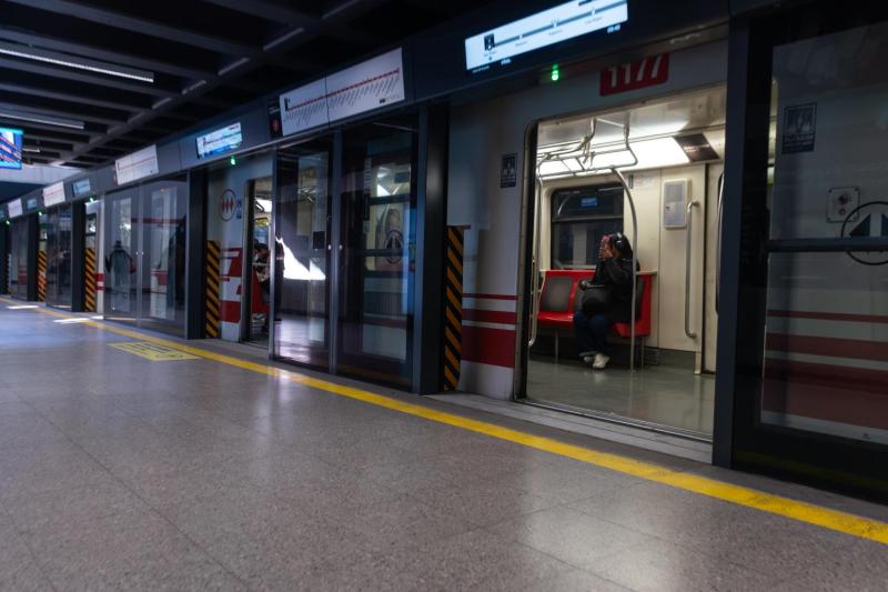 Agencia UNO - Metro de Santiago