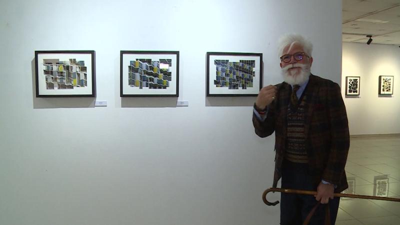 Federico Sánchez ve exposición de la artista Claudia Trewik / 13C