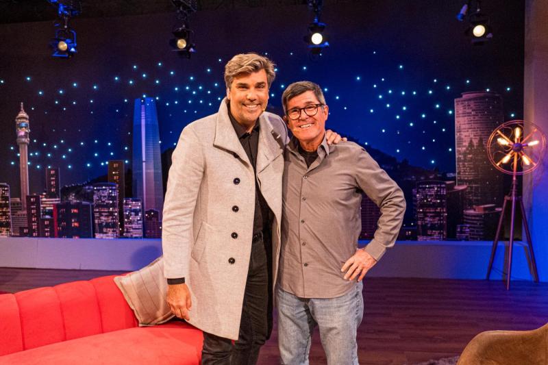 Risas, nostalgia y el reinado del internet: Ignacio Kliche y las Amikas serán los invitados de “Only Comparini”.
