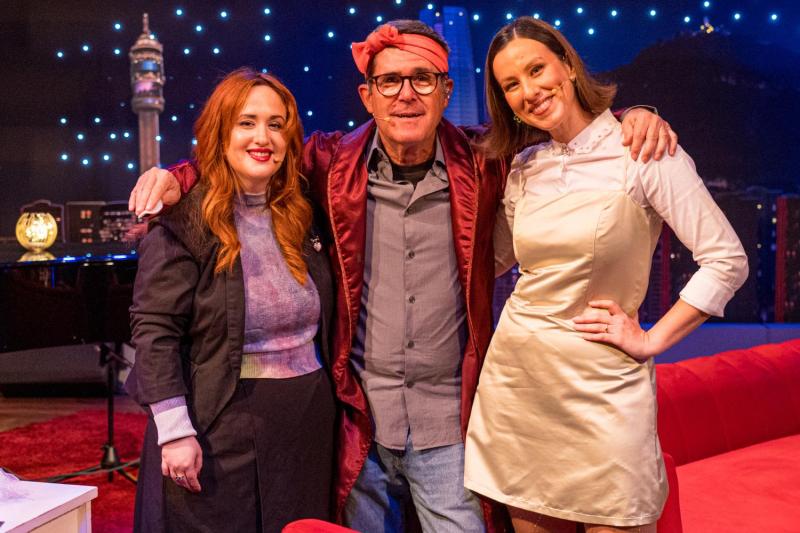 Risas, nostalgia y el reinado del internet: Ignacio Kliche y las Amikas serán los invitados de “Only Comparini”.