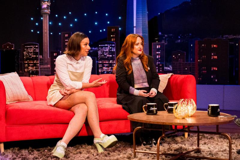 María José Castro y Valeria Luna / 13C