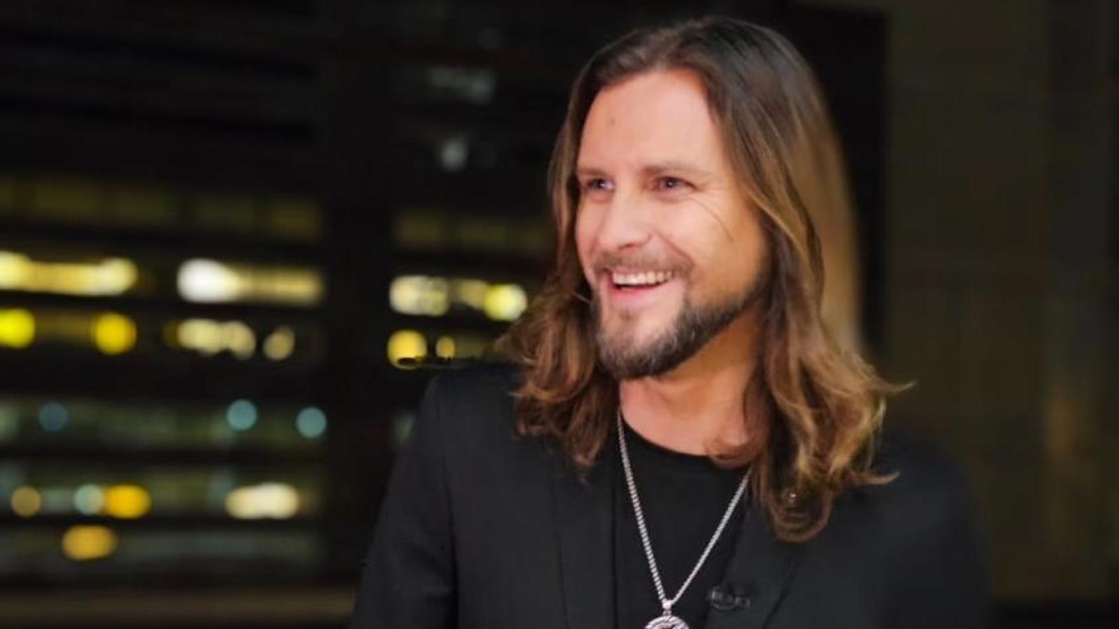 Jean Philippe Cretton presenta a su nueva pareja