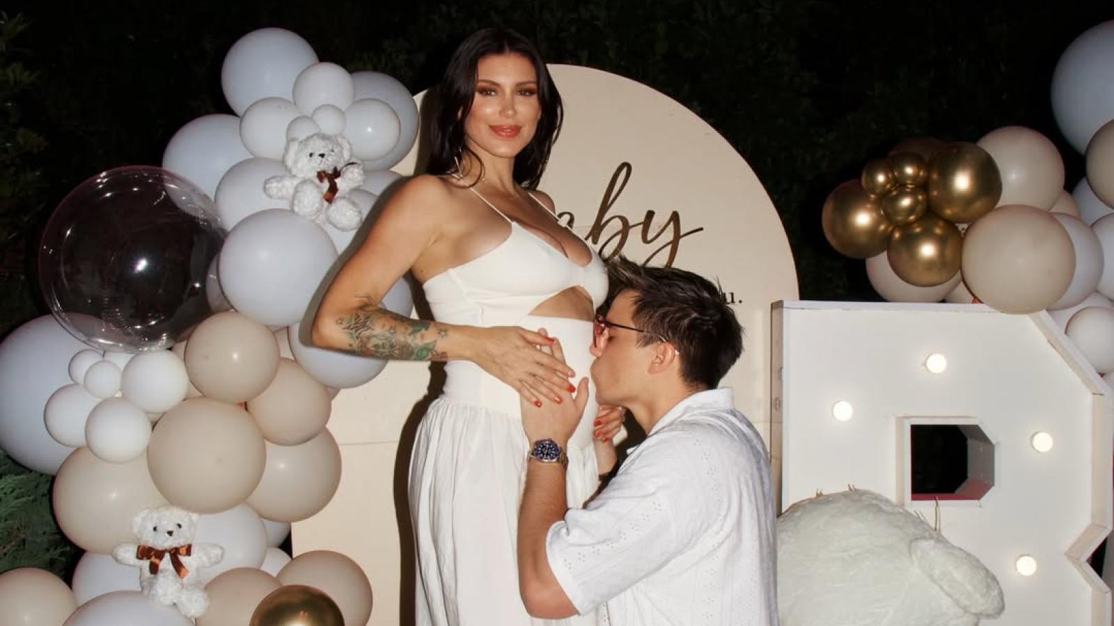 Wilma González expone crueles mensajes que le llegan embarazada