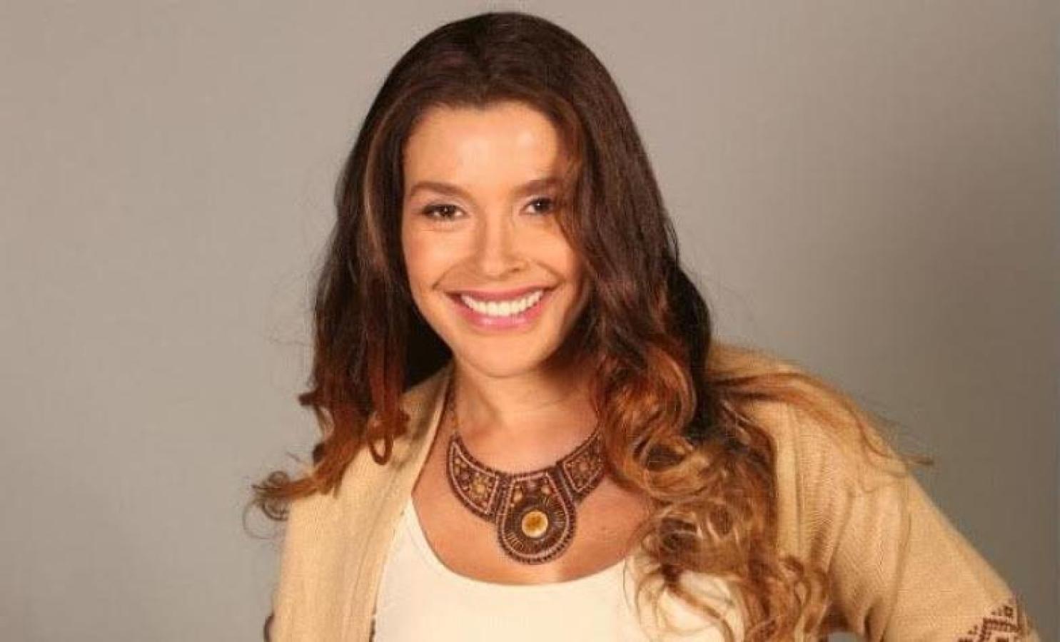 Fotografías de Carolina Arregui generan debate por su apariencia
