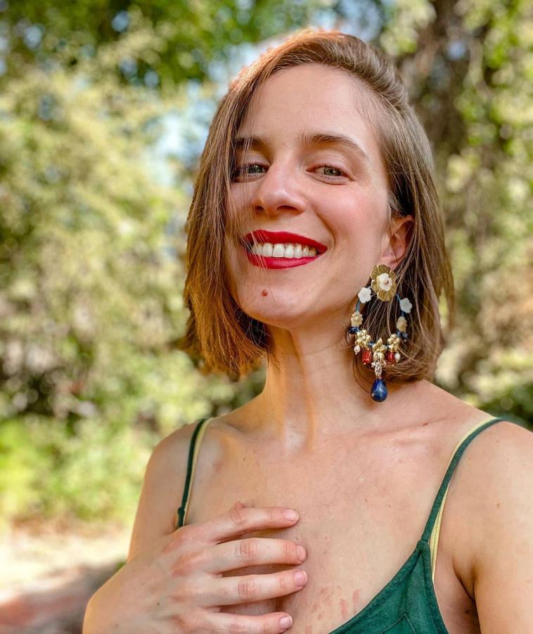 Alison Mandel saca aplausos por reflexión sobre parecer &amp;quot;señorita&amp;quot;