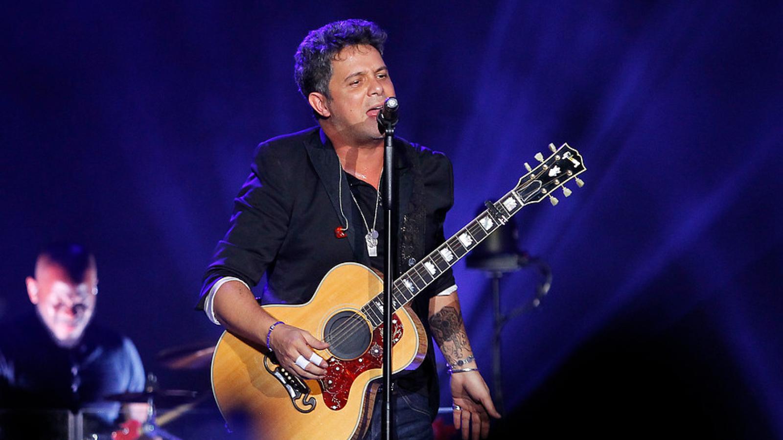 "Voy a viviros de cerca": Alejandro Sanz adelanta su llegada a nuestro país para Viña 2024