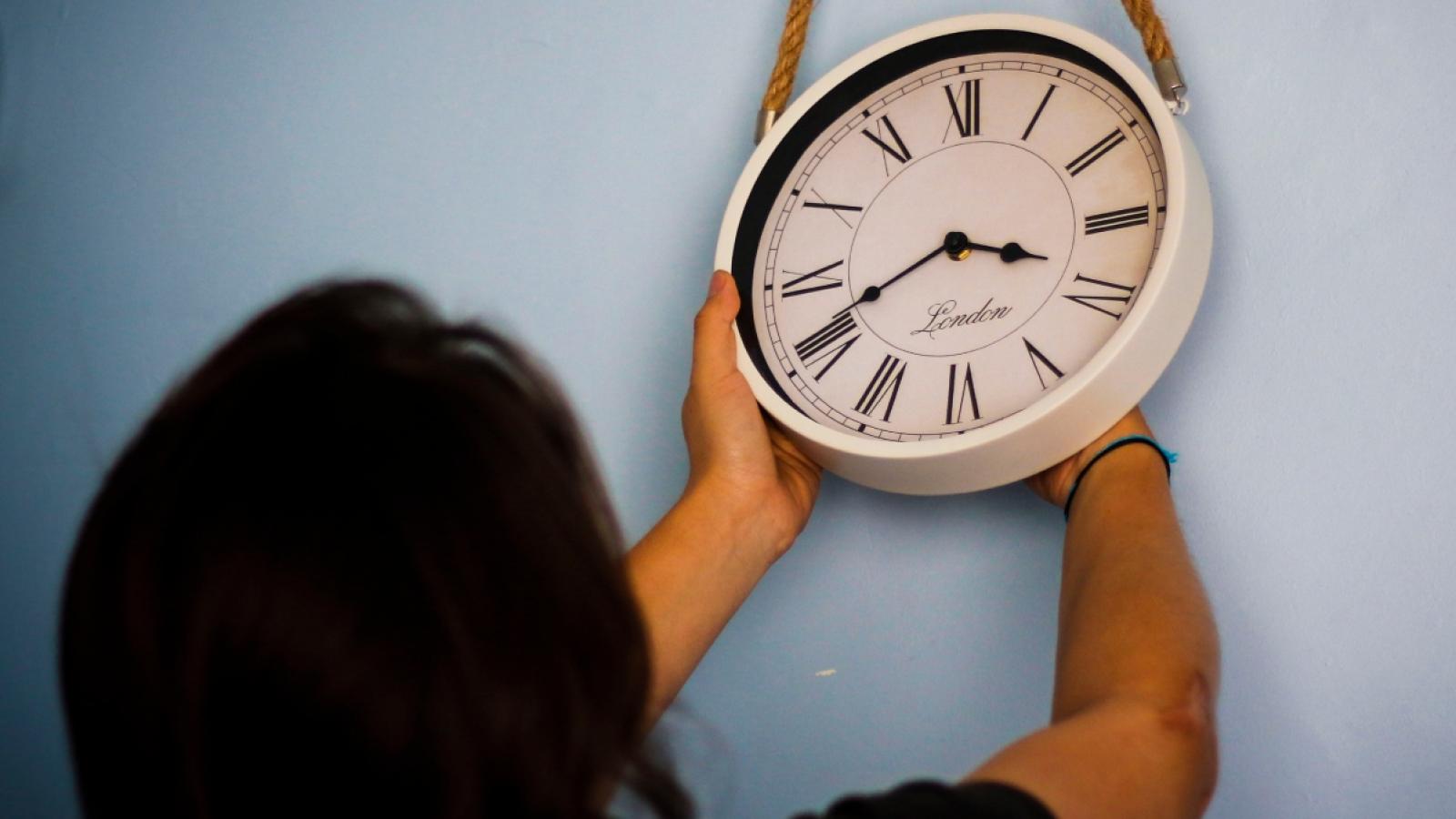 Cambio de hora en Chile - Agencia Uno