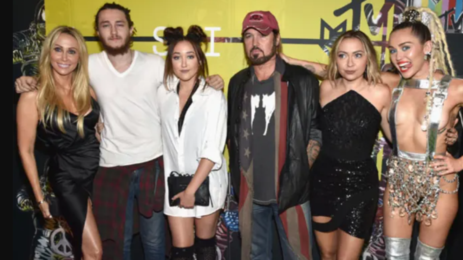 Familia de Miley Cyrus - Créditos: Captura