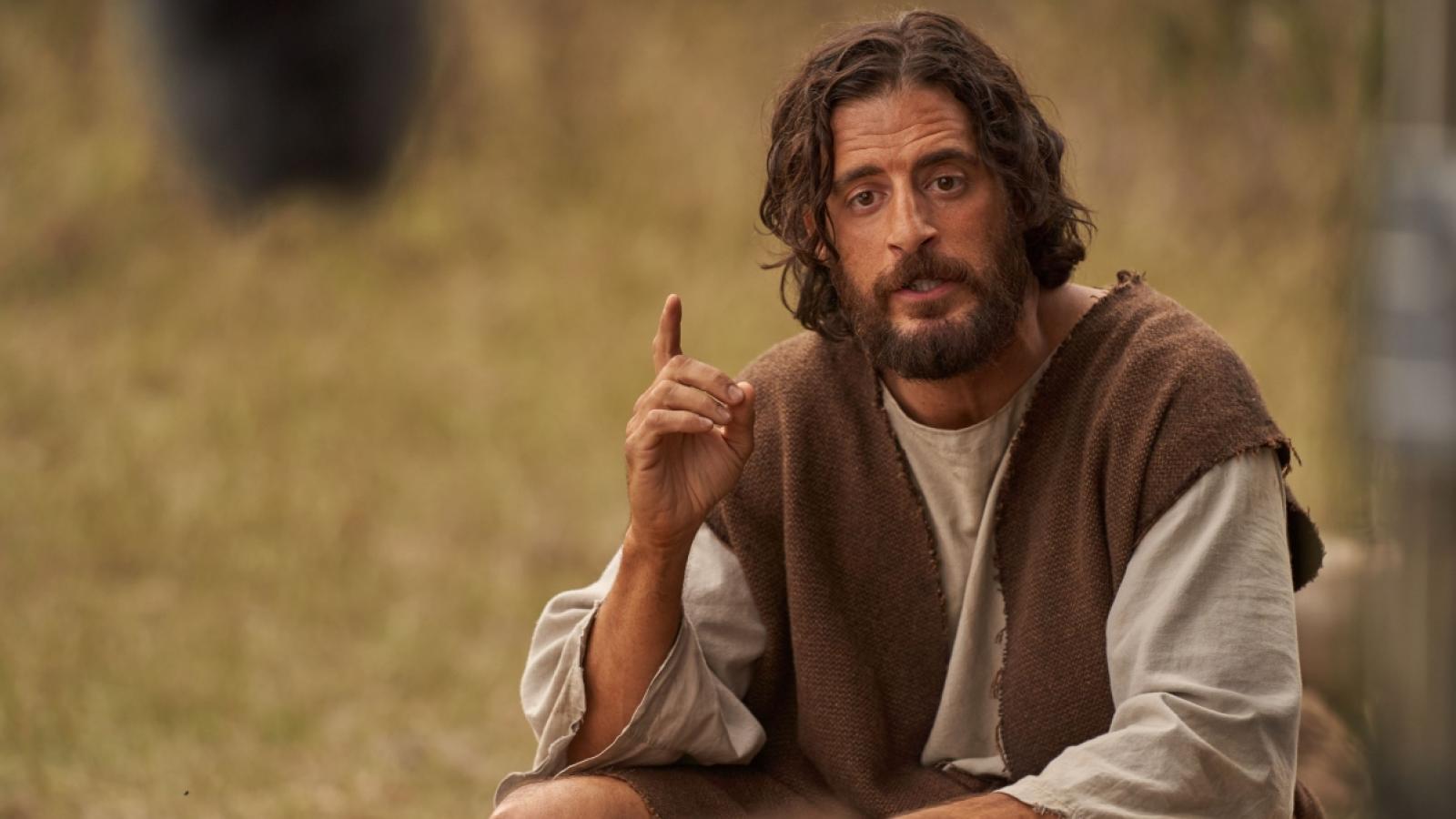 "Los Elegidos" en la Semana Santa por el 13