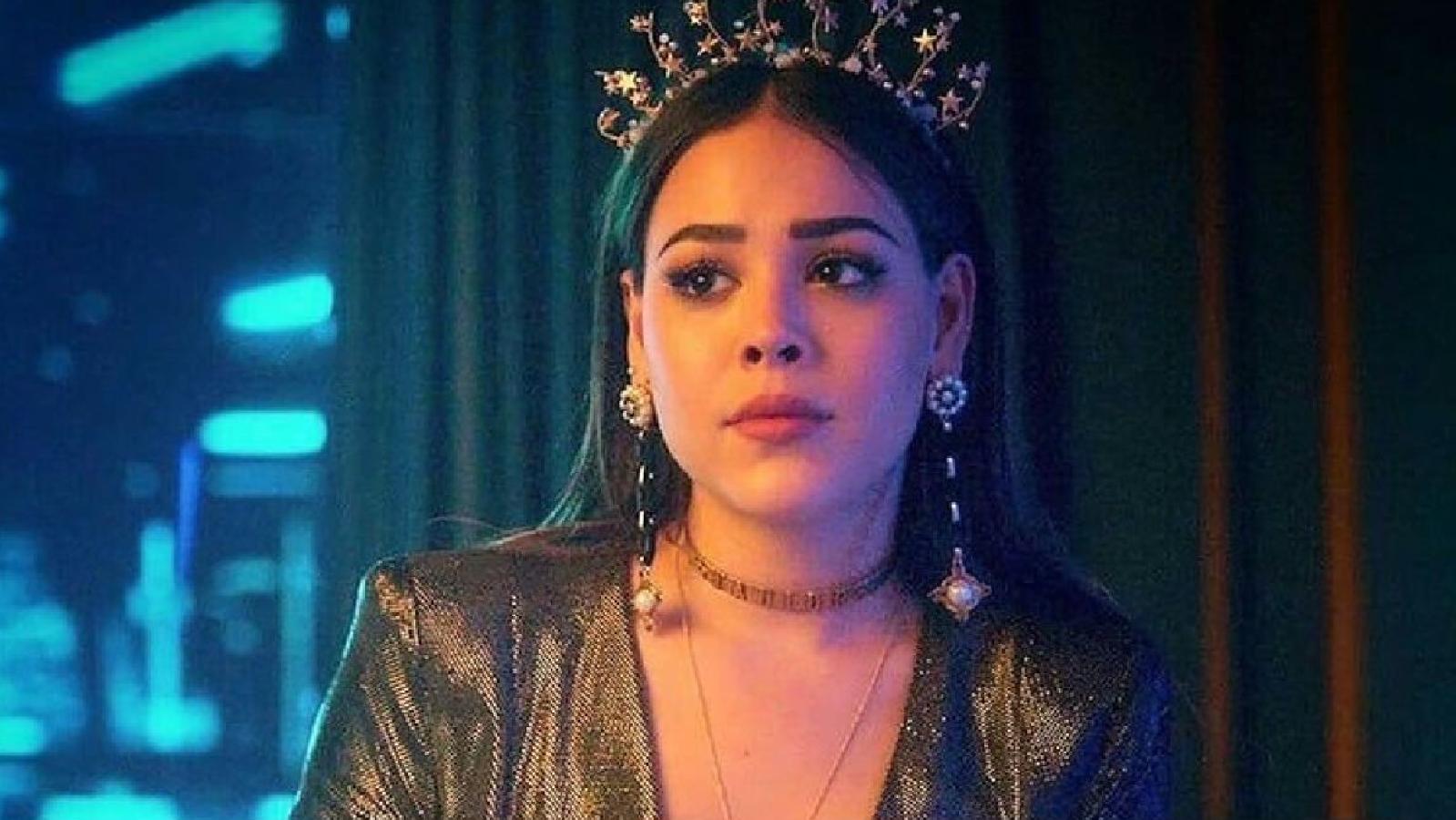 Danna Paola en Élite
