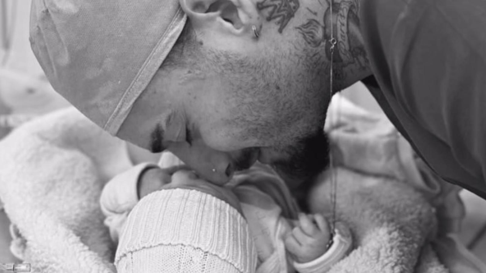 MALUMA Y SU HIJA