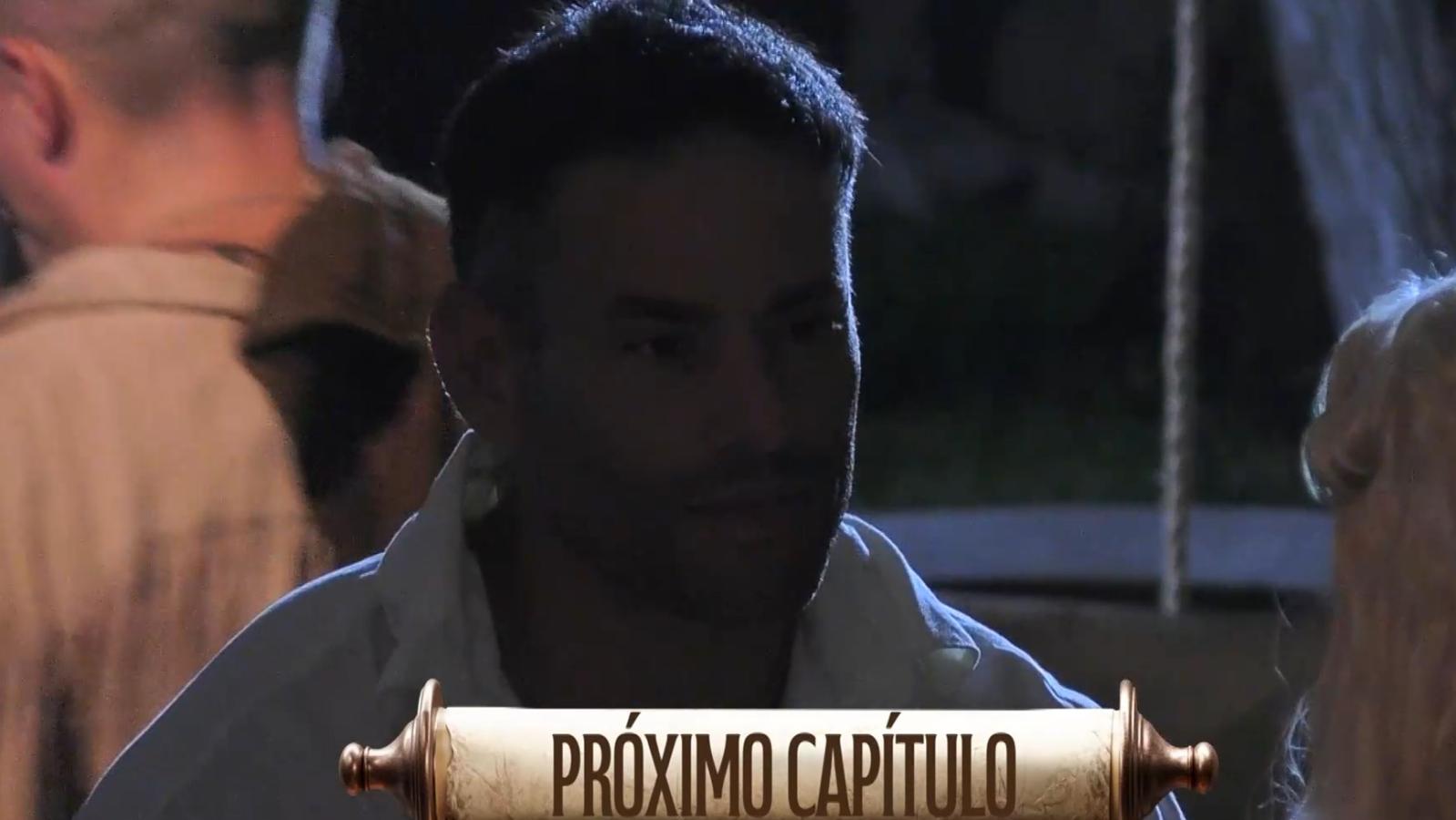 Claudio Valdivia confiesa que está "enamorado" de una polémica participante
