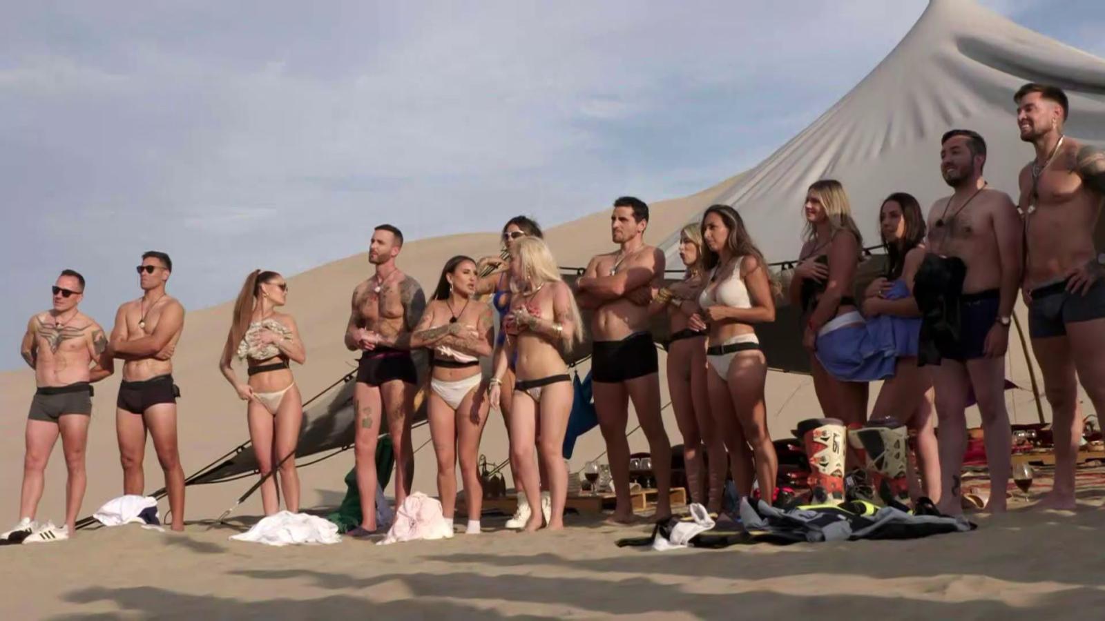 Participantes de Ganar o Servir desnudos