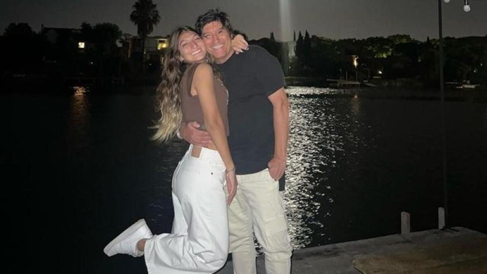 Mía Zamorano junto a su padre, Iván Zamorano - Créditos: Captura