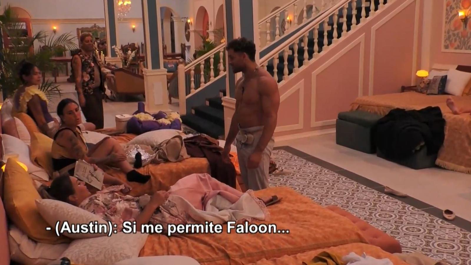 Austin se intentó bañar en el lado de los señores de Ganar o Servir