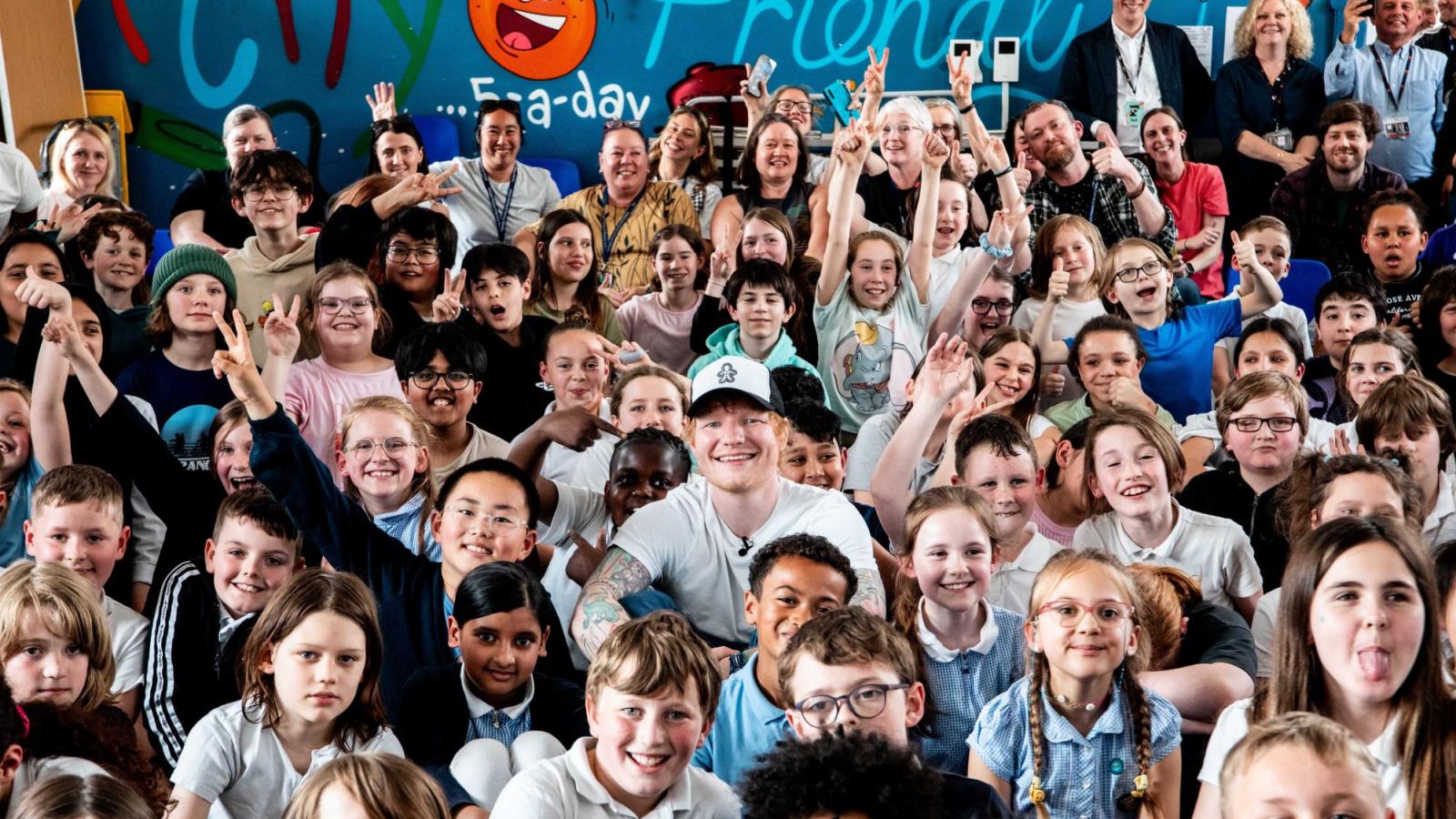 Ed Sheeran: Créditos: @CreatemusicUK