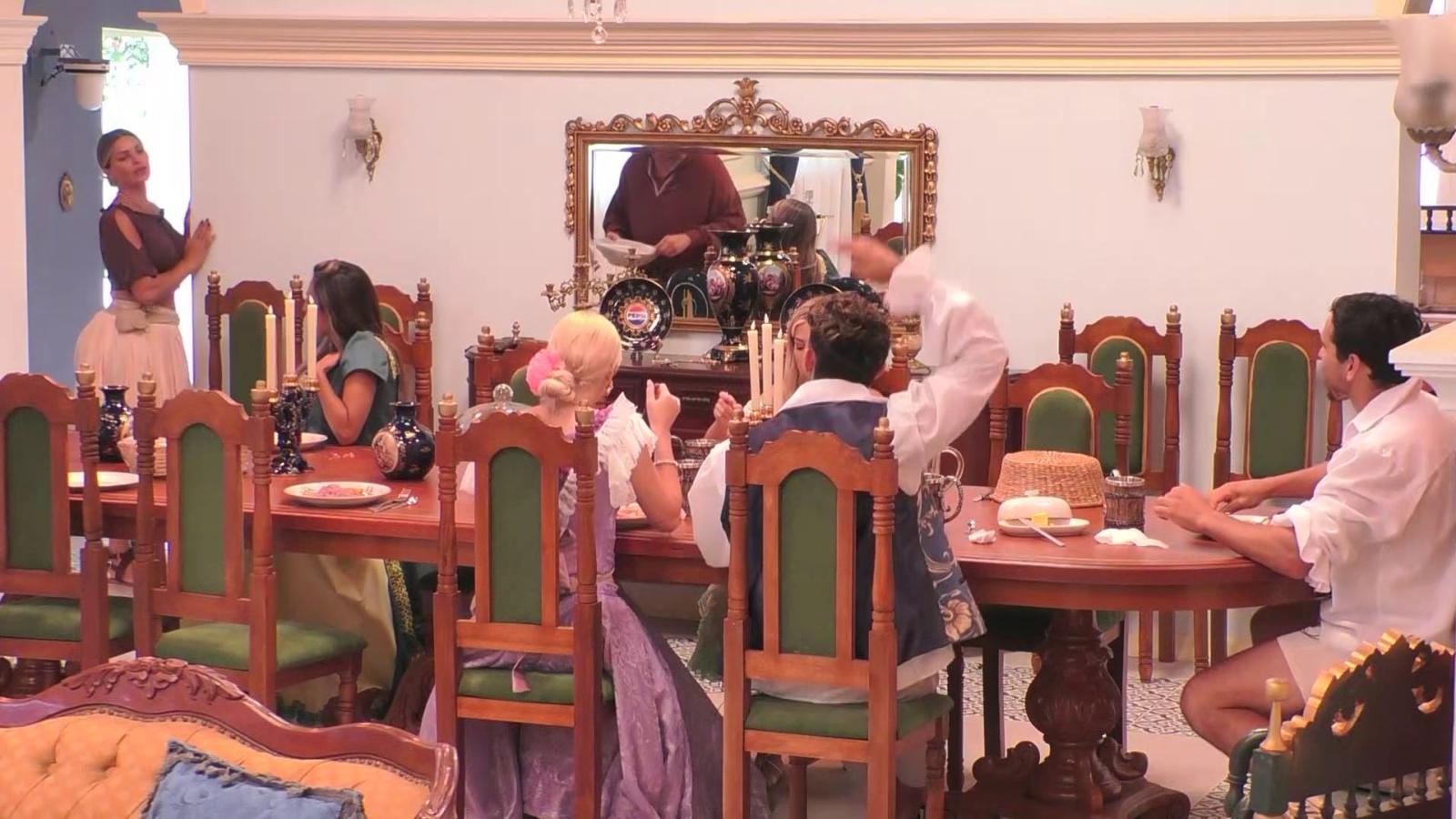 Faloon y Oriana discuten sobre sus roles en Ganar o Servir