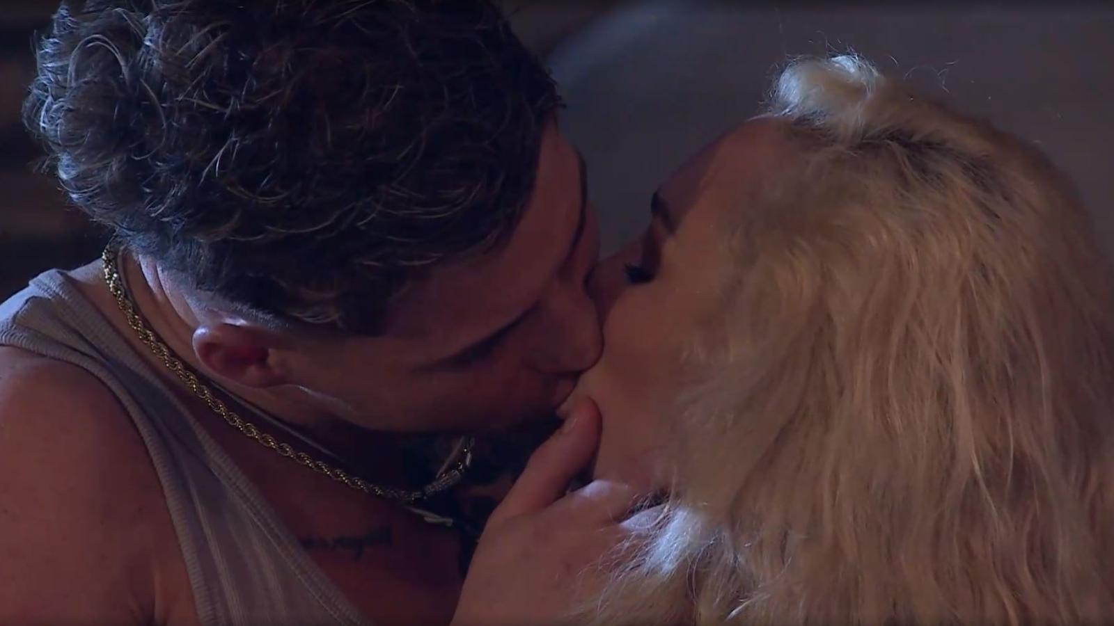 Rai Cerda y Fran Maira se besan en Ganar o Servir