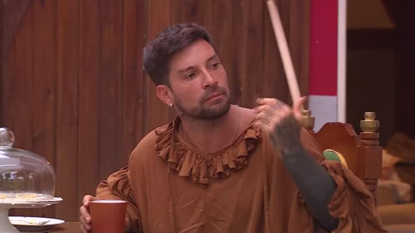 Luis exigió explicaciones a Pangal
