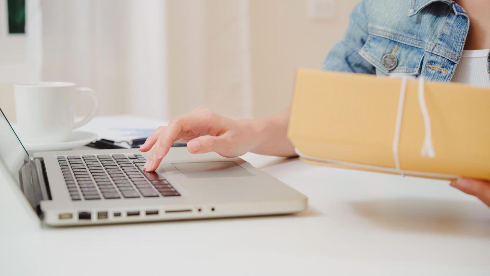 Garantía legal para productos adquiridos en CyberDay 2024 - Créditos de la imagen: Freepik