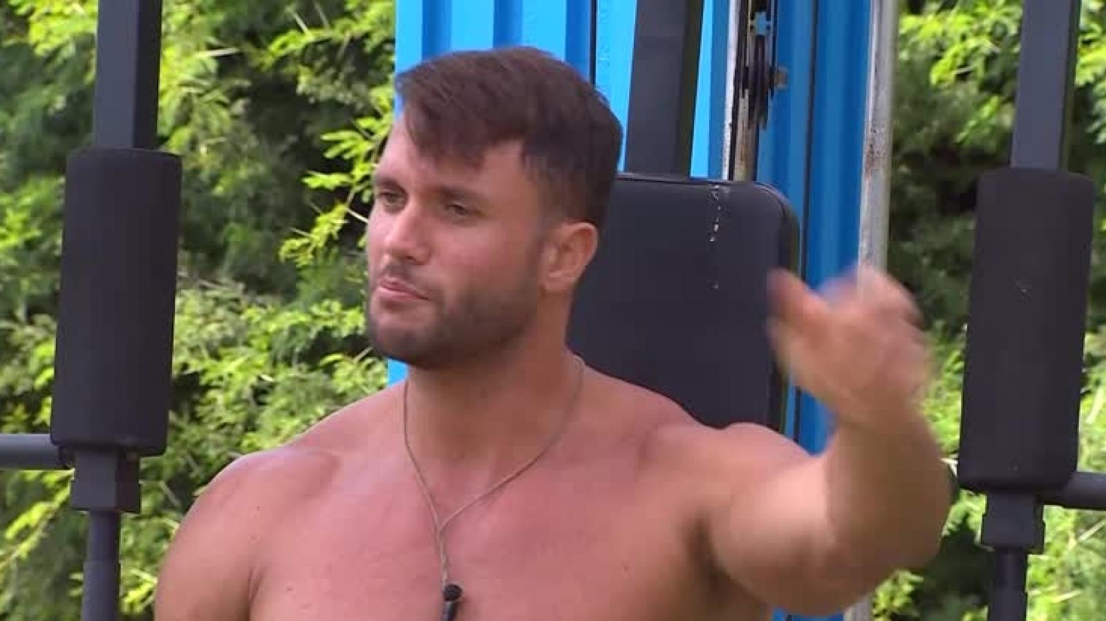 Fabio posteó una foto suya y preguntó opiniones a "sus haters"