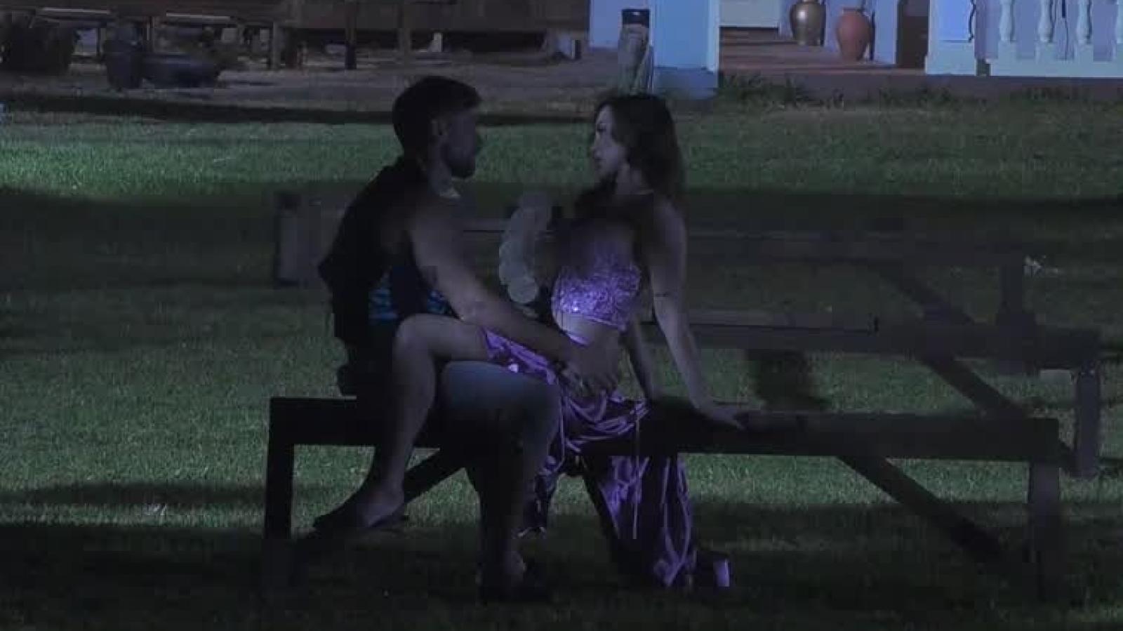 Daniela y Luis se han visto cercanos, pero no han podido dar rienda suelta a un romance