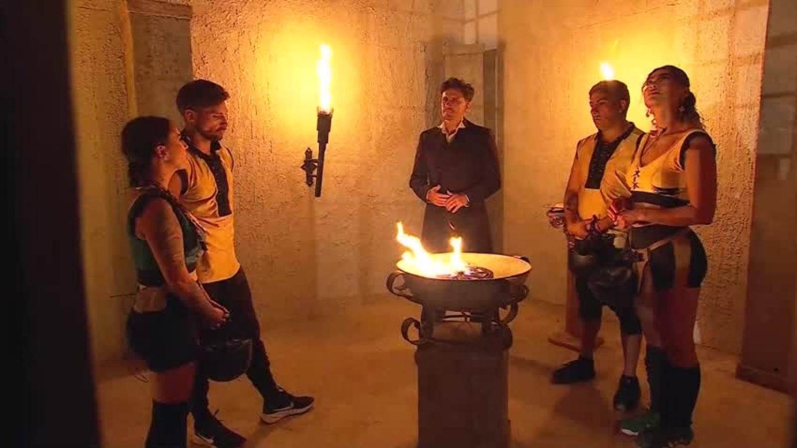 Ceremonia de salvación en Ganar o Servir